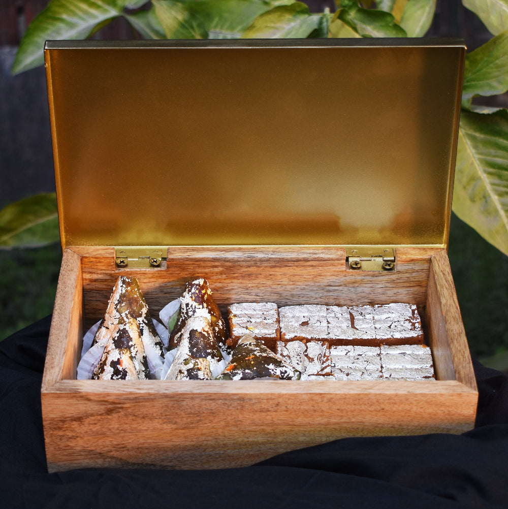 Metal and Wood Decorative Box with Agate Top (Gold Finish)