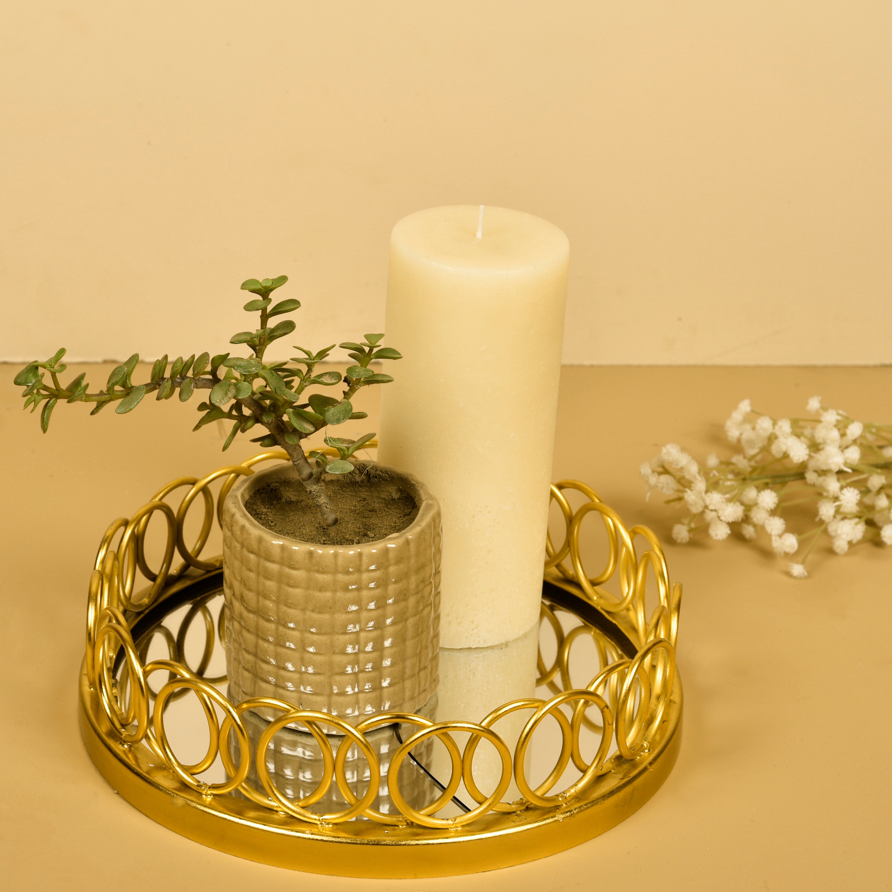 Ortis Tray With 4 Jars Gold Finish