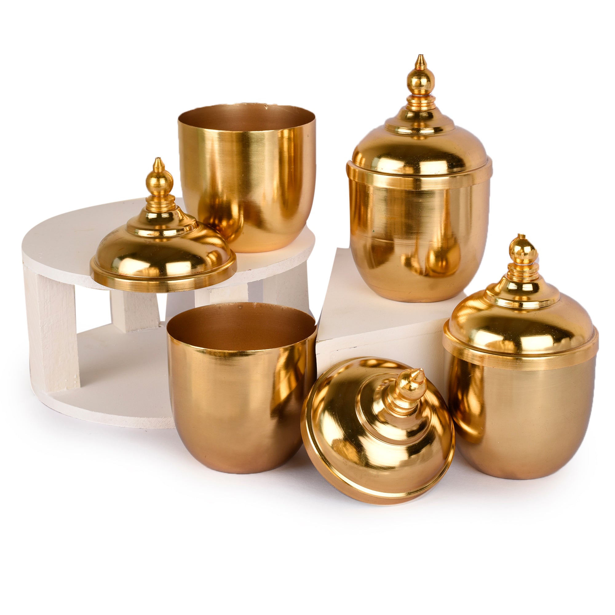 Ortis Tray With 4 Jars Gold Finish